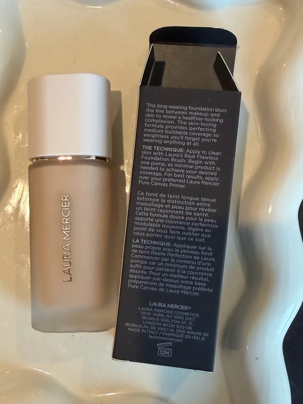 NIB 1C2 Laura Mercier Real Flawless Weightless Perfecting Foundation
